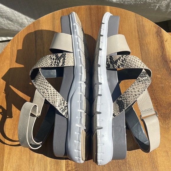 Cole Haan Zerogrand Criss Cross Gladiator Sandals, Roccia/Sandshell/White Size 9 - Picture 7 of 11